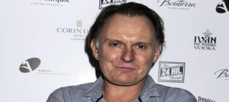 Robert Glenister